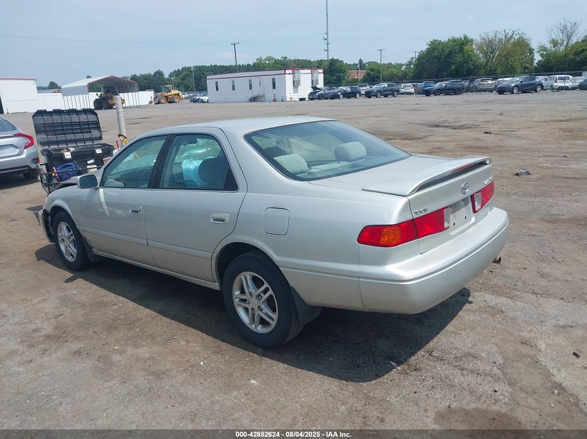 4T1BG22K61U087634 2001 TOYOTA CAMRY photo no. 3