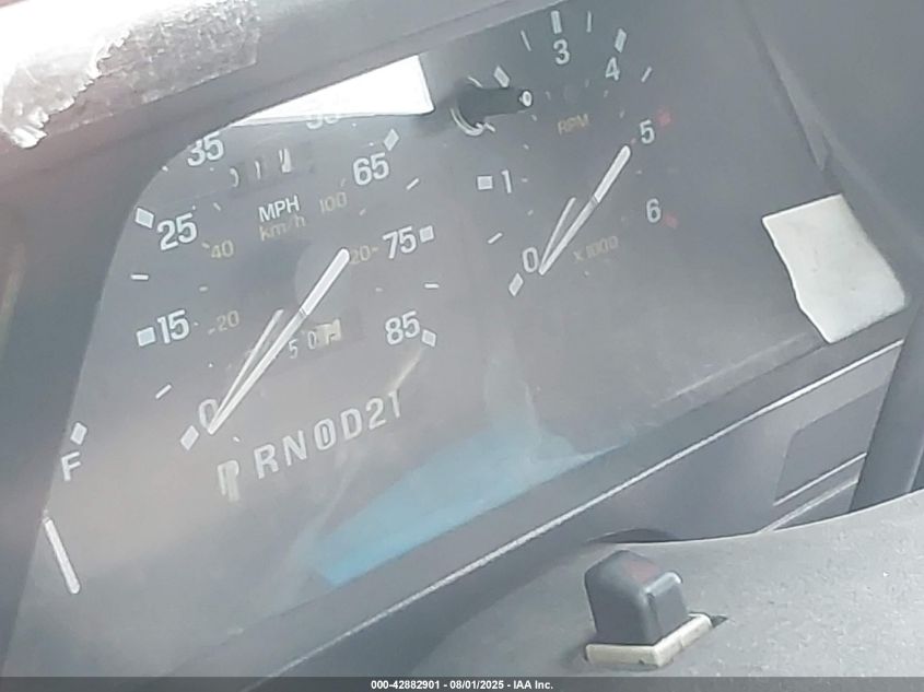 1992 Ford Explorer VIN: 1FMDU34X2NUC70261 Lot: 42882901