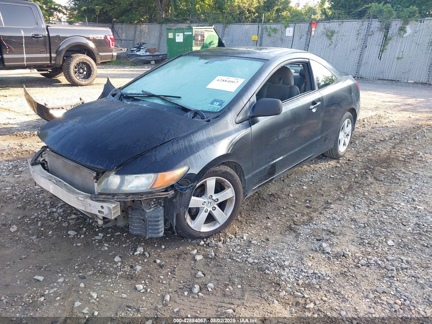 2HGFG12878H573033 2008 HONDA CIVIC photo no. 2