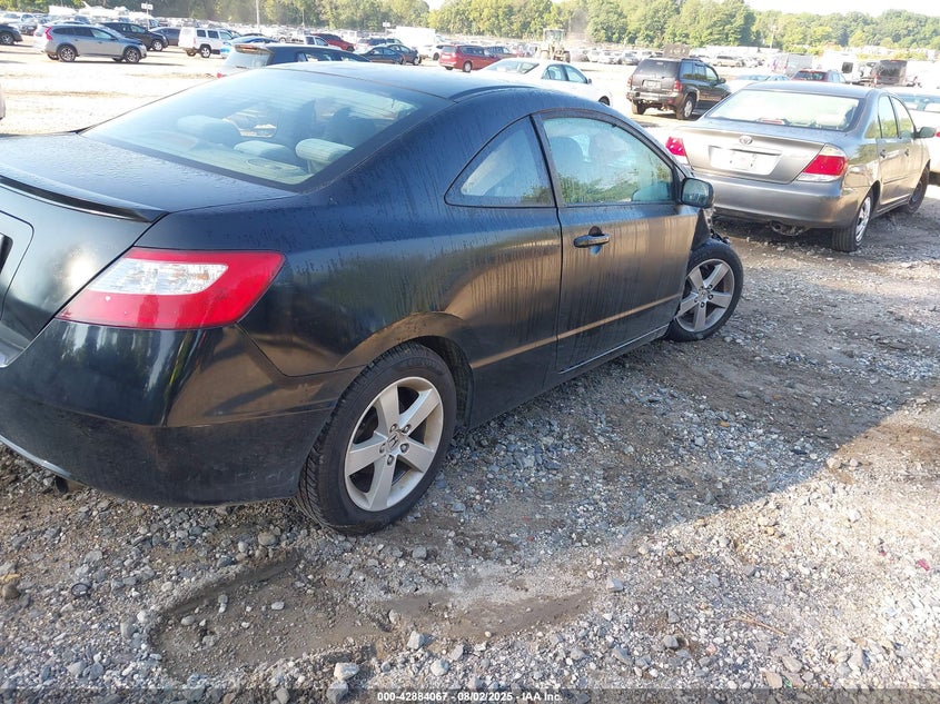 2HGFG12878H573033 2008 HONDA CIVIC photo no. 4