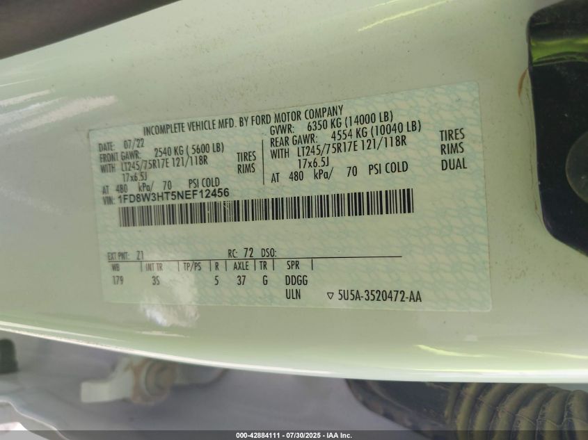 2022 Ford F-350 Chassis - 1FD8W3HT5NEF12456