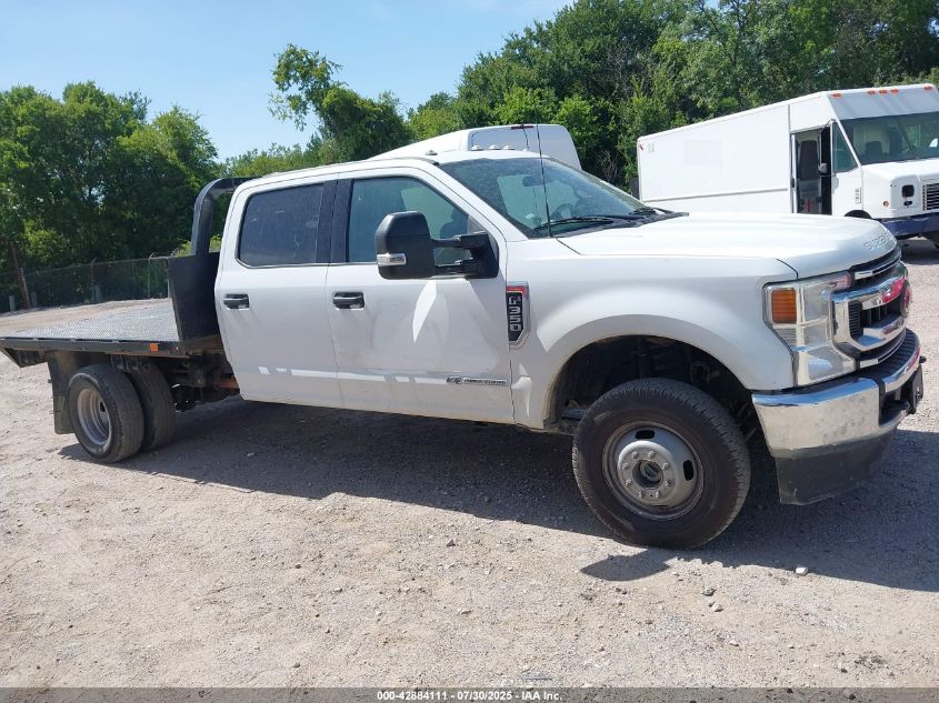 2022 Ford F-350 Chassis - 1FD8W3HT5NEF12456