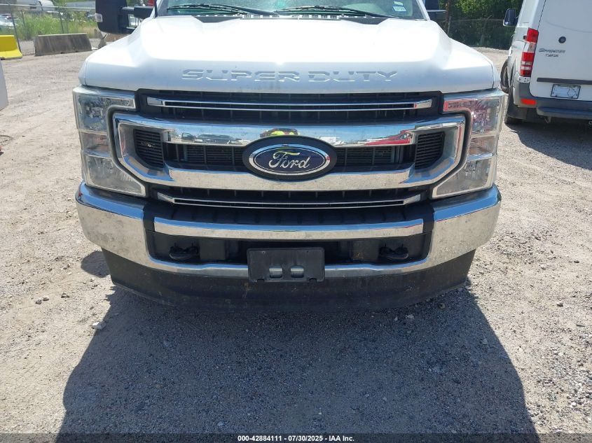 2022 Ford F-350 Chassis - 1FD8W3HT5NEF12456