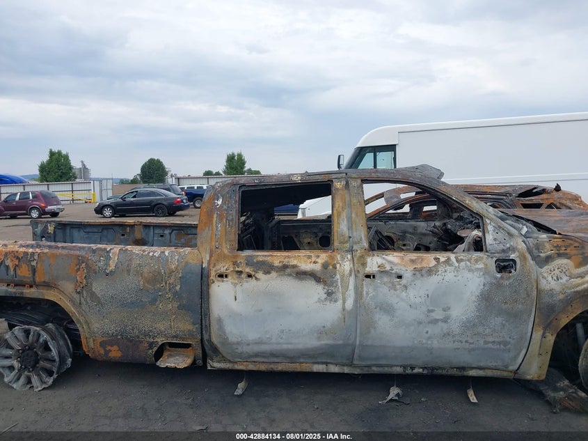 1GT49WEY5LF256094 2020 GMC SIERRA photo no. 13