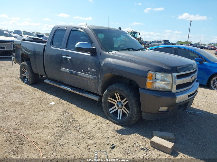 1GCRCSE08BZ222738 2011 Chevrolet Silverado 1500 Lt auction photo 1