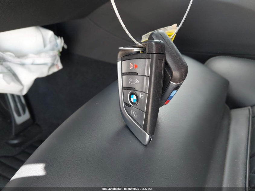 2023 BMW M550 I XDRIVE WBA13BK03PCN68835