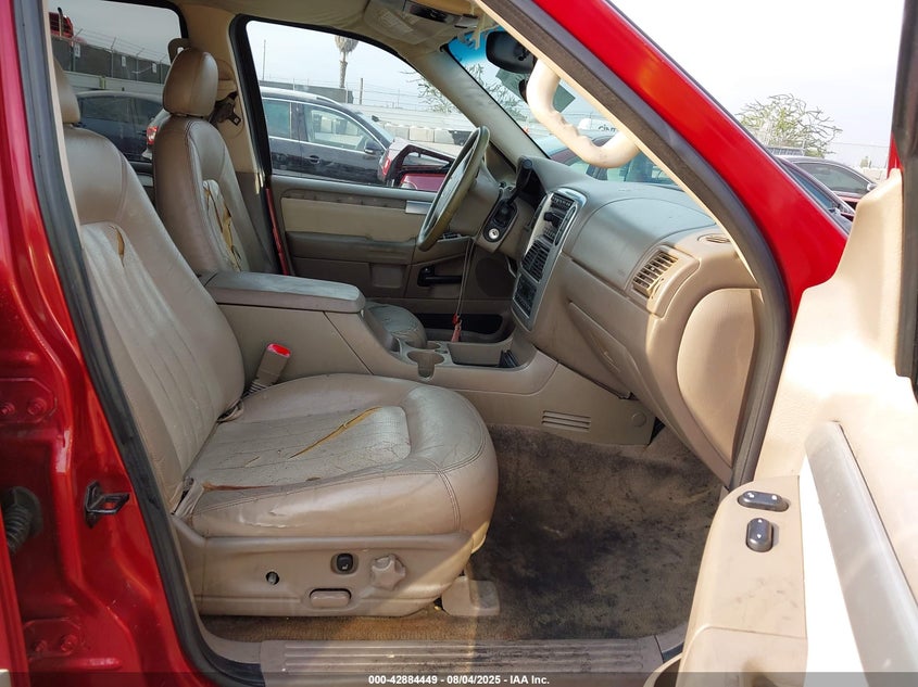 4M2ZU86E25ZJ31604 2005 MERCURY MOUNTAINEER photo no. 5