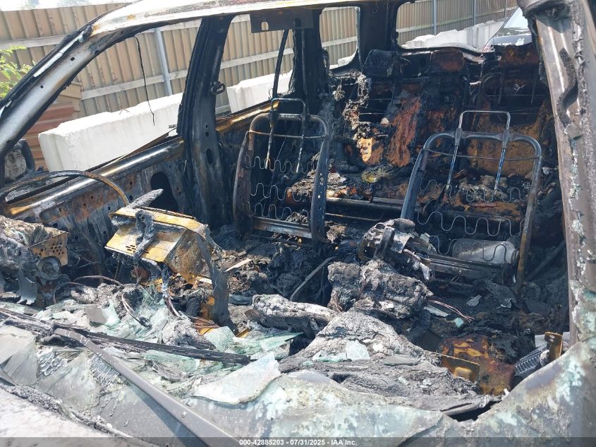 2004 Honda Cr-V Lx VIN: JHLRD77494C043319 Lot: 42885203