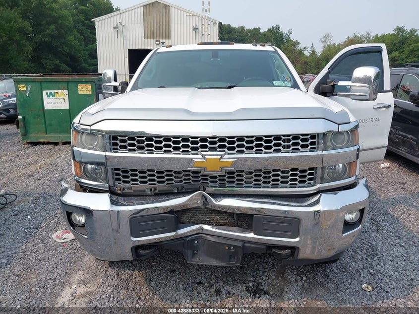 2015 CHEVROLET SILVERADO 2500HD auction photo 6