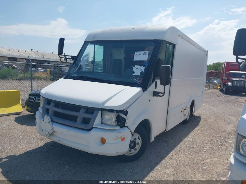2013 Isuzu Commercial Van white van diesel JALB4T179D7W00764 photo #3