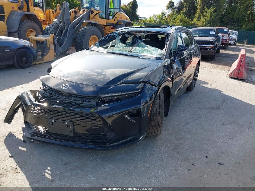 2025 Toyota Crown Signia Limited JTDACAAJ0S3016693 photo #3