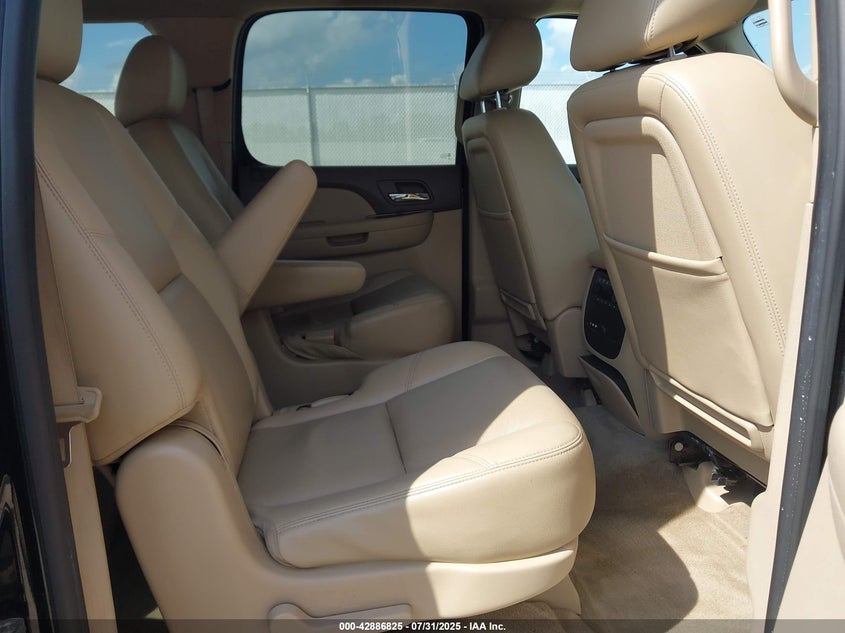 1GNSKKE33BR316466 2011 CHEVROLET EXPRESS photo no. 8