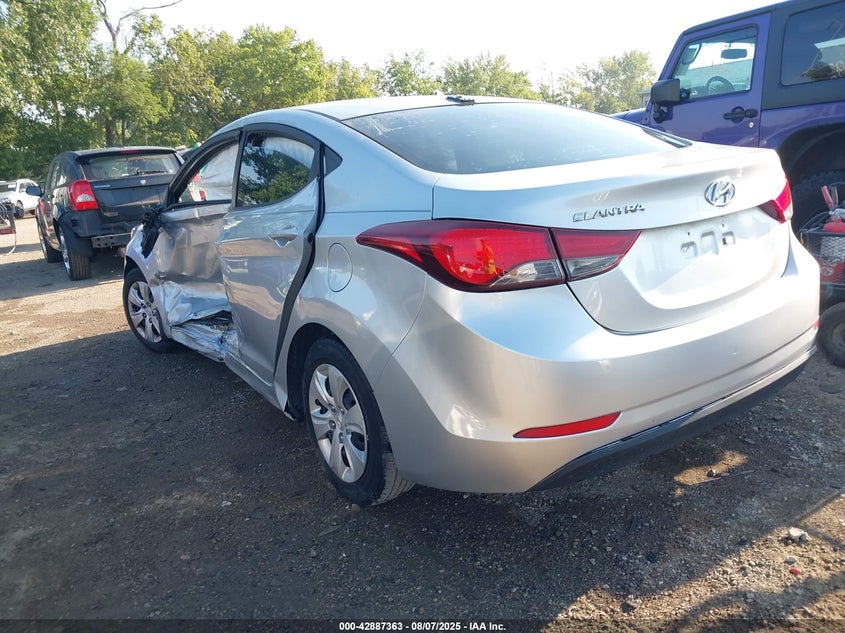 5NPDH4AE7GH794939 2016 HYUNDAI ELANTRA photo no. 3