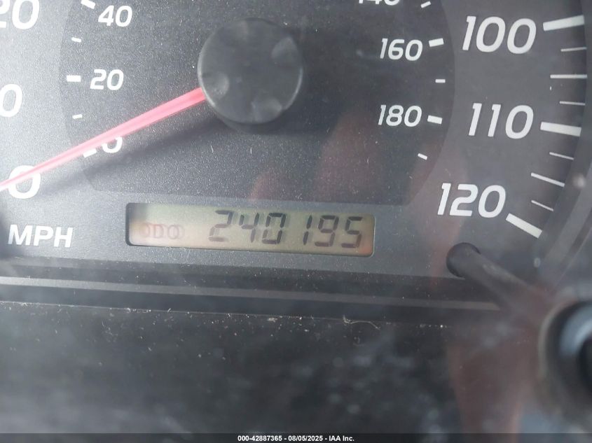 2005 Toyota Tundra Limited V8 VIN: 5TBDT48145S466587 Lot: 42887365