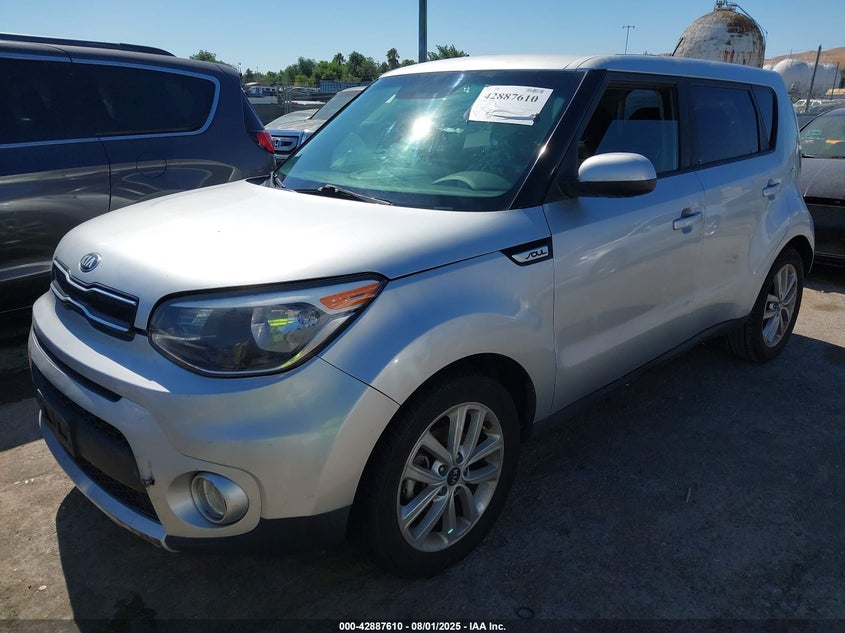 2019 Kia Soul + VIN: KNDJP3A53K7698884 Lot: 42887610
