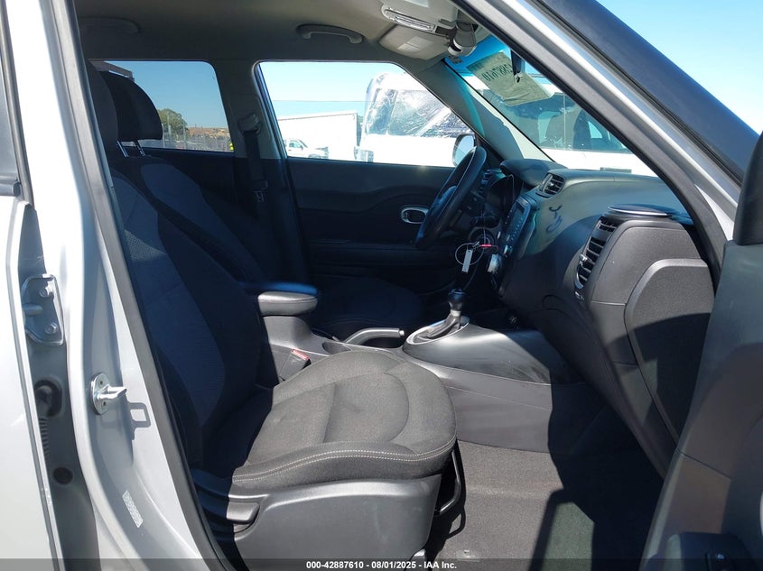 2019 Kia Soul + VIN: KNDJP3A53K7698884 Lot: 42887610