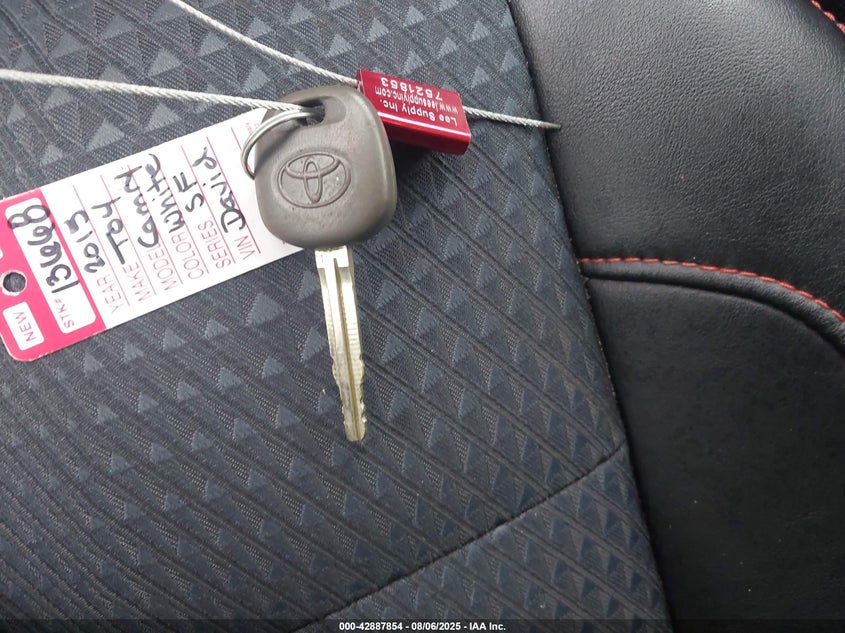 2015 Toyota Camry Se VIN: 4T1BF1FK2FU077584 Lot: 42887854