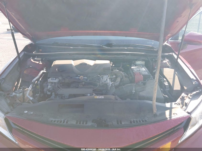 2018 Toyota Camry Le VIN: 4T1B11HK7JU643324 Lot: 42888360