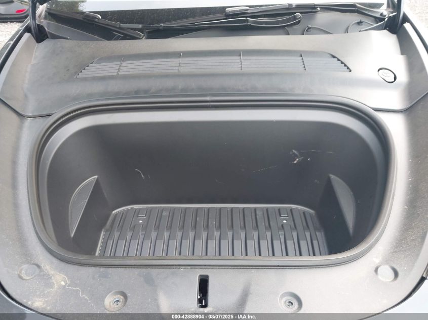 2025 Tesla Model Y Long Range Dual Motor All-Wheel Drive VIN: 7SAYGDEE3SA356523 Lot: 42888904