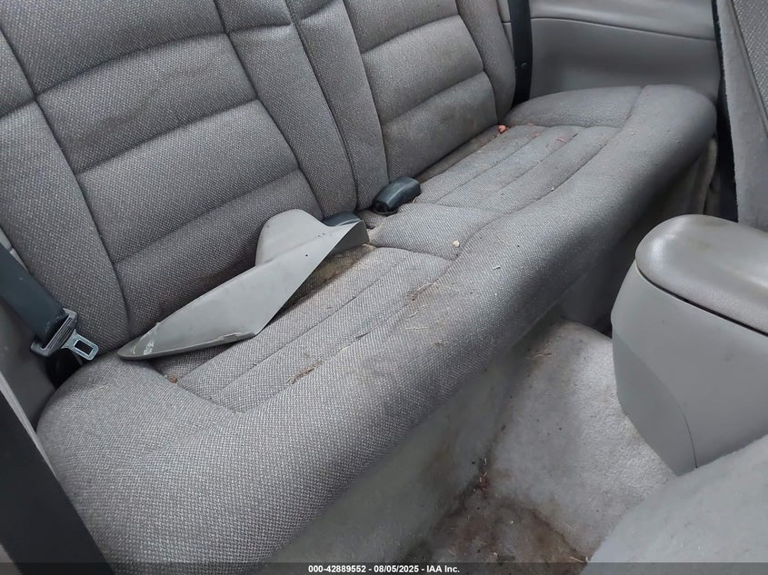 1998 Ford Mustang VIN: 1FAFP404XWF108265 Lot: 42889552