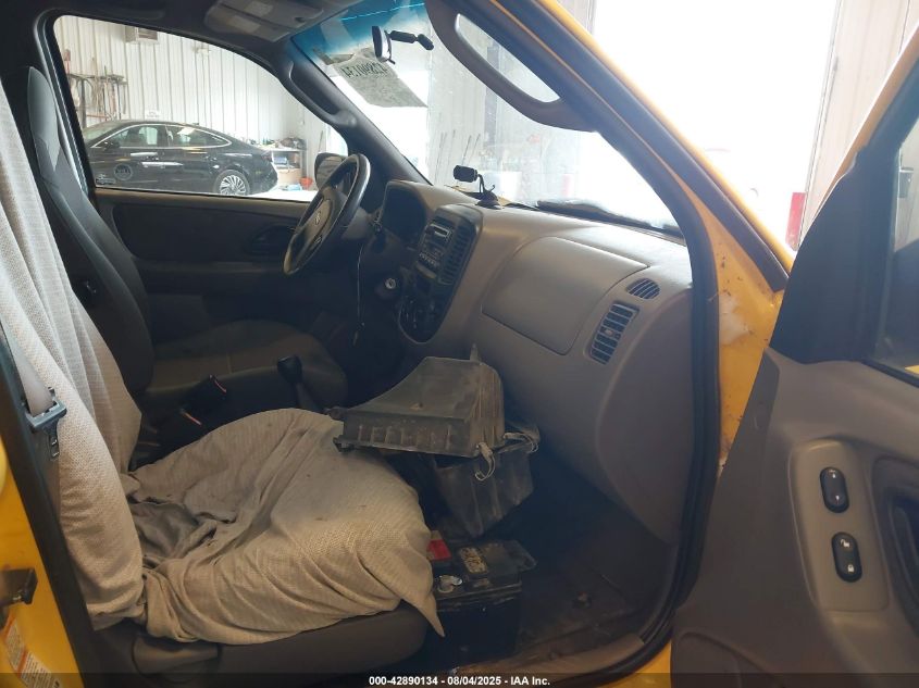 2001 Ford Escape VIN: 1FMCUO4B11KF08170 Lot: 42890134