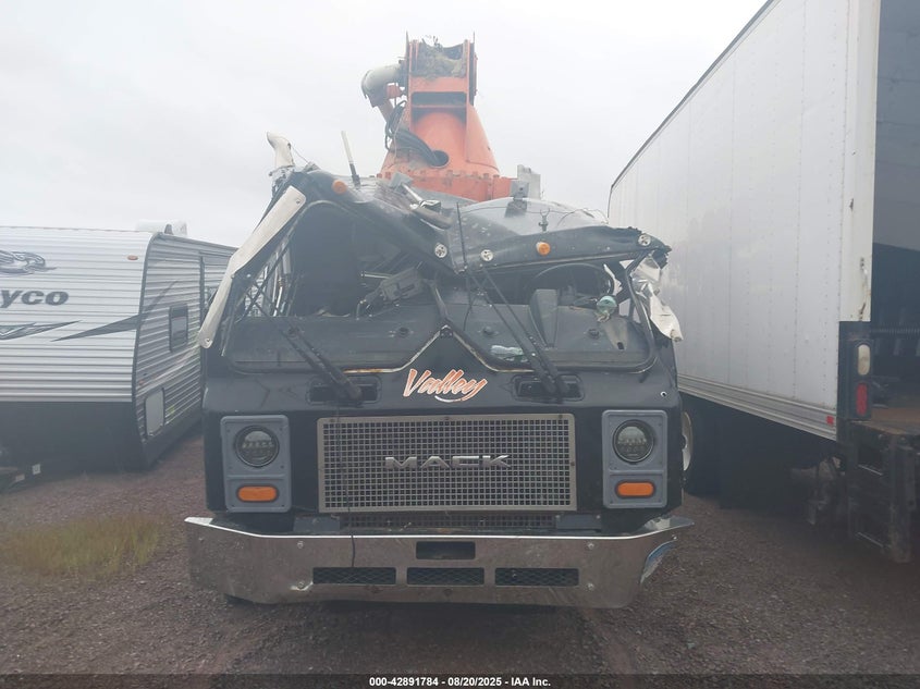 1M2K197C94M023555 2004   photo no. 11