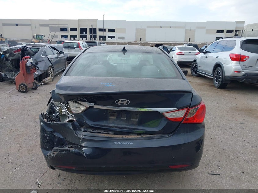 2013 HYUNDAI SONATA GLS - 5NPEB4AC5DH572822