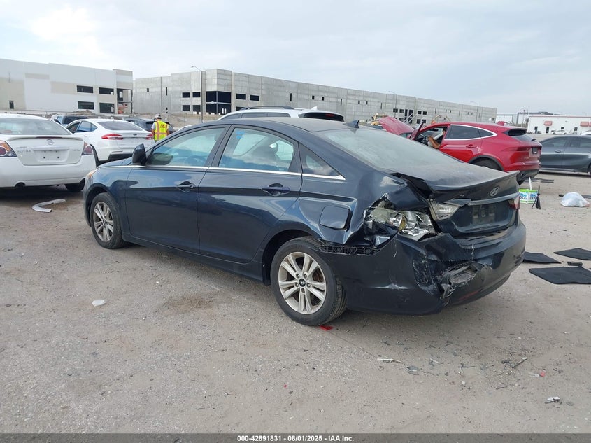 2013 HYUNDAI SONATA GLS - 5NPEB4AC5DH572822