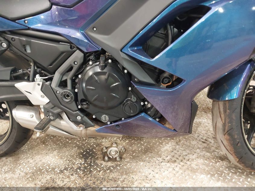 2024 Kawasaki Ex650 P VIN: ML5EXEP18RDAD3274 Lot: 42891950