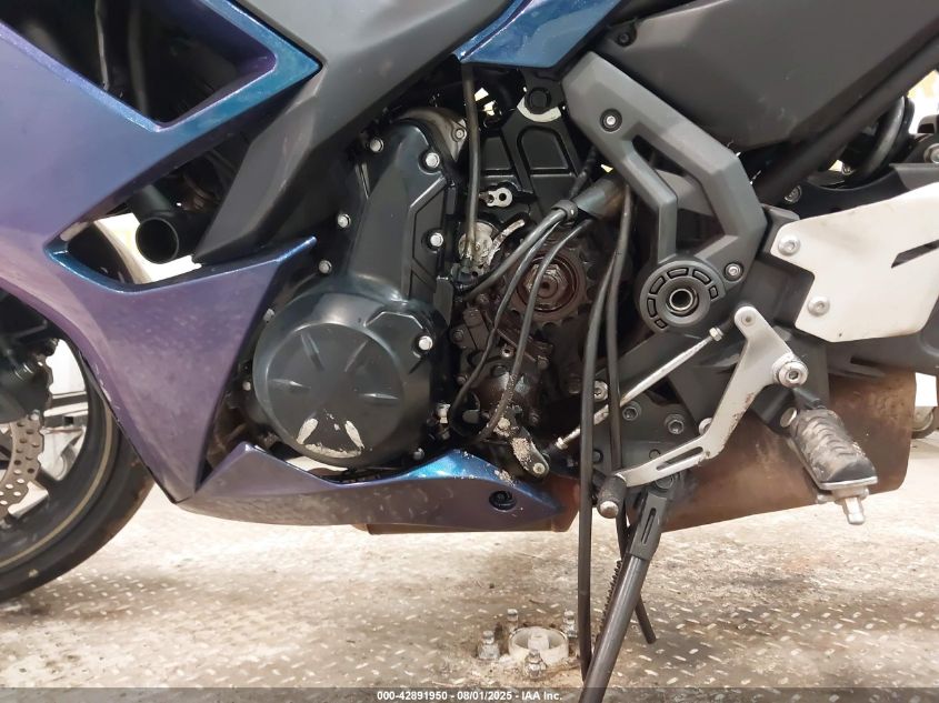 2024 Kawasaki Ex650 P VIN: ML5EXEP18RDAD3274 Lot: 42891950