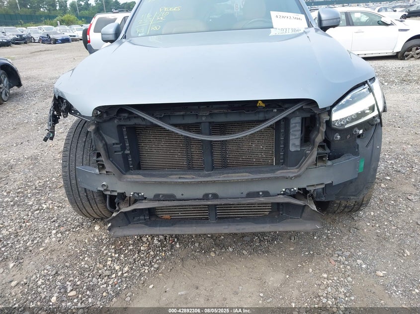 2017 VOLVO XC90 T6 MOMENTUM - YV4A22PK5H1134362