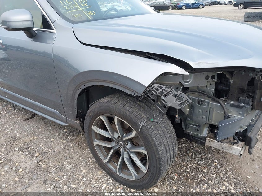 2017 VOLVO XC90 T6 MOMENTUM - YV4A22PK5H1134362