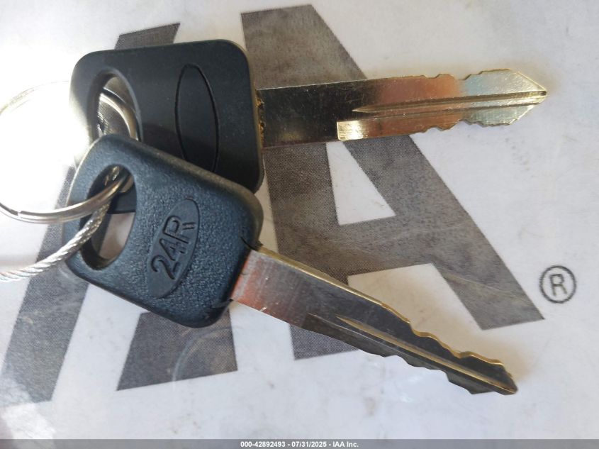 2000 Ford F-250 Lariat/Xl/Xlt VIN: 1FTNW21F5YEB75877 Lot: 42892493