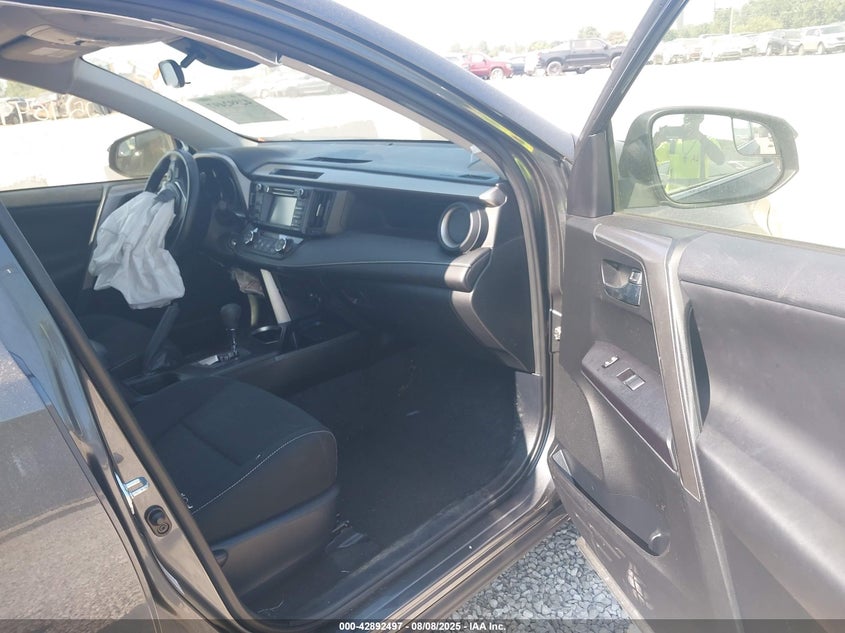 2017 TOYOTA RAV4 XLE - JTMRFREVXHD201374