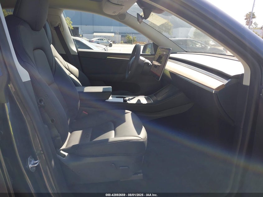 2023 Tesla Model y Awd long Range Dual Motor All-wheel Drive Grey Lot 111042892659 Vin 7SAYGDEE4PF935997