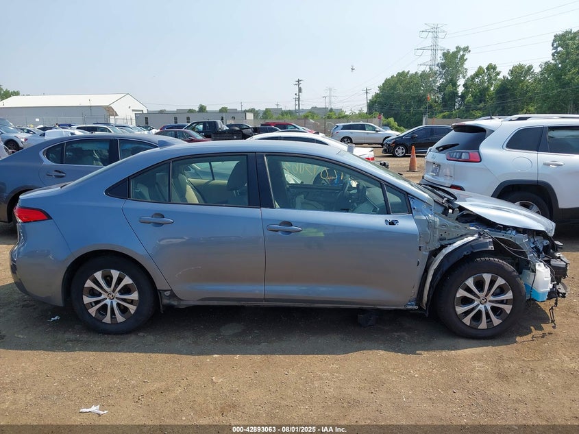 2022 TOYOTA COROLLA HYBRID LE - JTDEAMDE7NJ052145