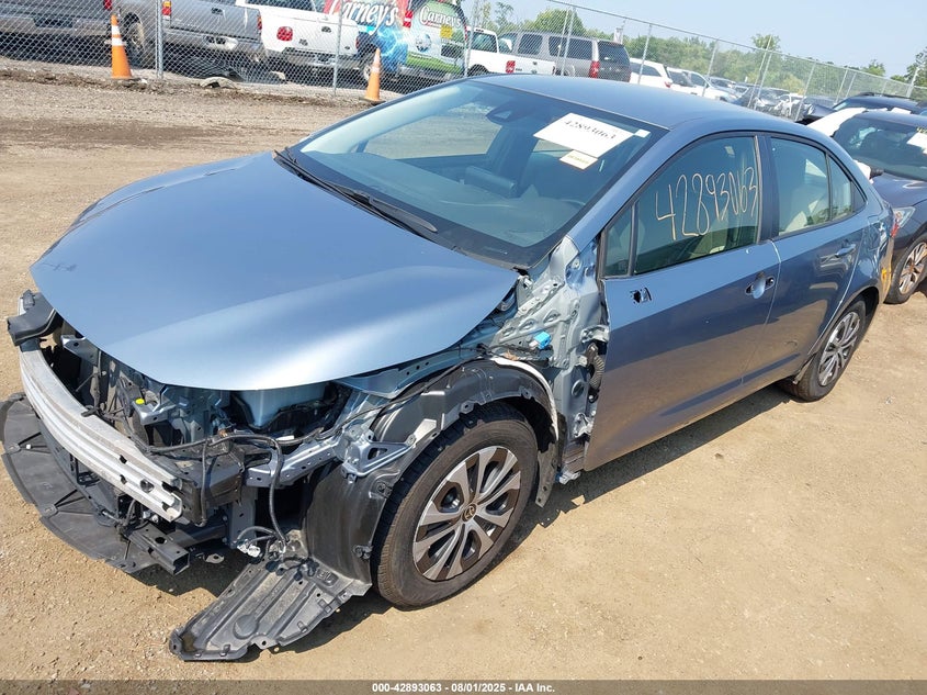 2022 TOYOTA COROLLA HYBRID LE - JTDEAMDE7NJ052145