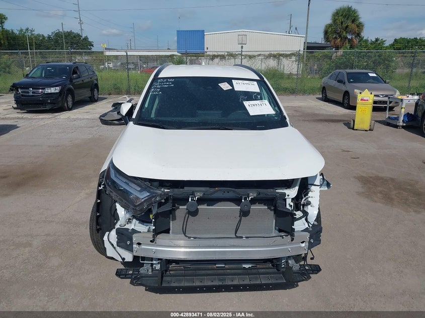 2024 TOYOTA RAV4 XLE - 2T3W1RFV4RC265738