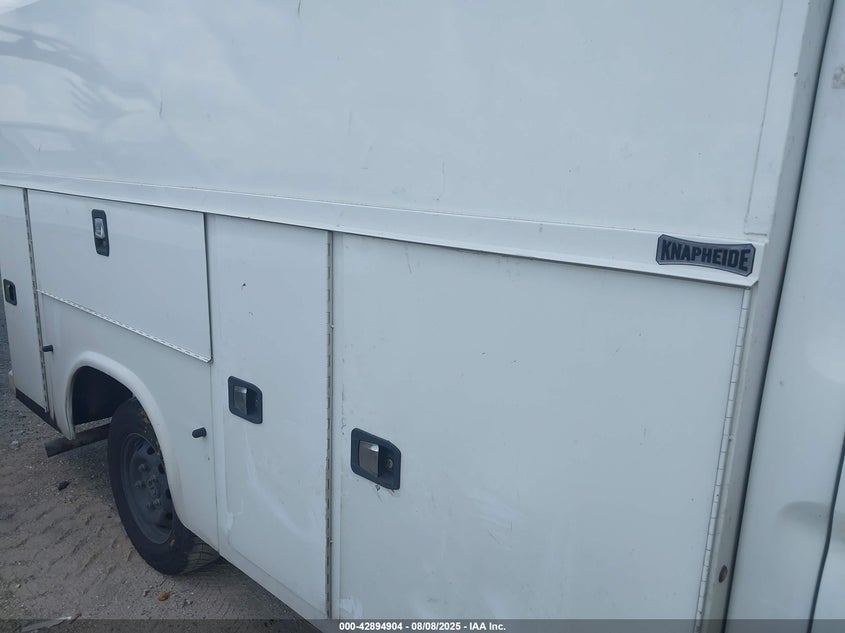 2017 Ford Transit-350 Cutaway VIN: 1FDBW5PM2HKA15754 Lot: 42894904