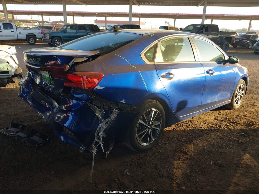 3KPF24ADXPE549493 2023 KIA FORTE photo no. 4