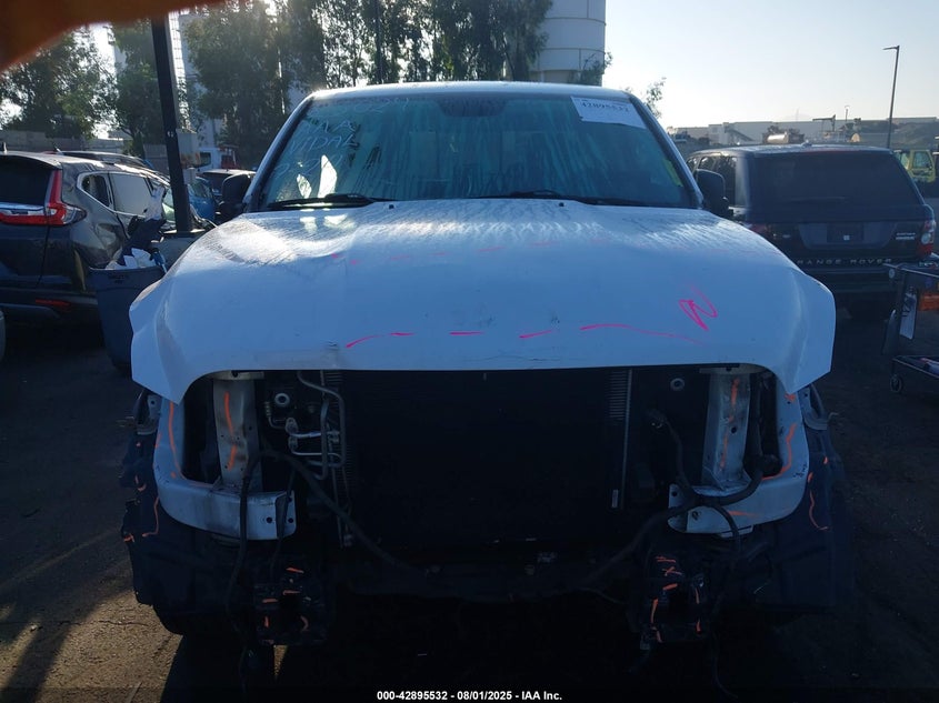 2017 RAM 1500 SLT  4X2 6'4 BOX - 1C6RR6GT7HS679210