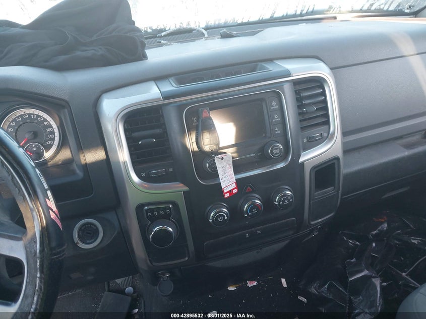 2017 RAM 1500 SLT  4X2 6'4 BOX - 1C6RR6GT7HS679210