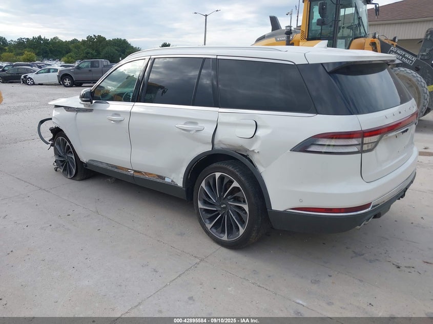 5LM5J7XC6LGL21010 2020 LINCOLN AVIATOR photo no. 3