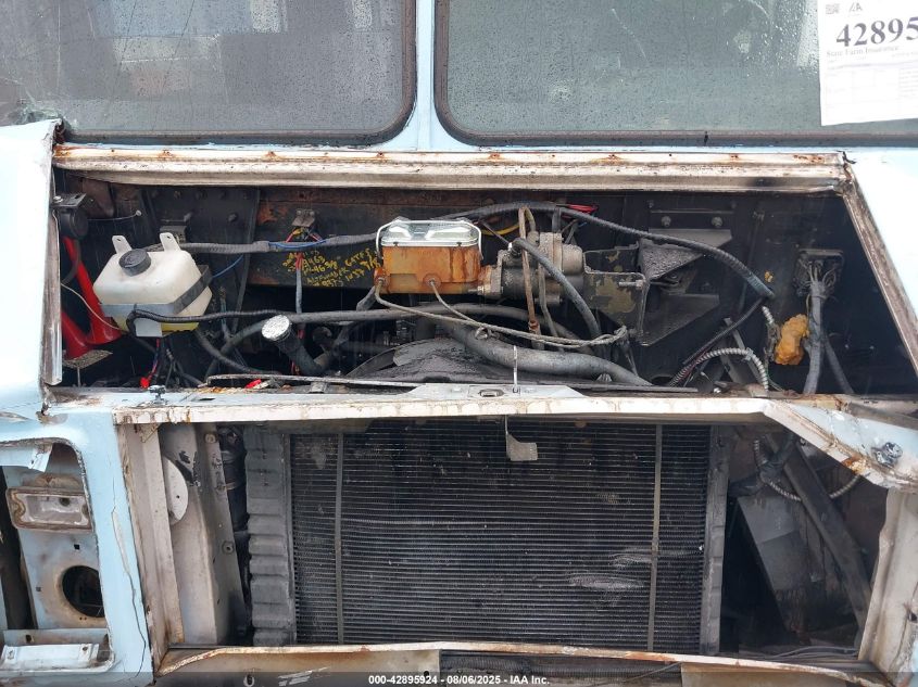 1997 GMC Step Van Concession VIN: TPL35736048510000 Lot: 42895924