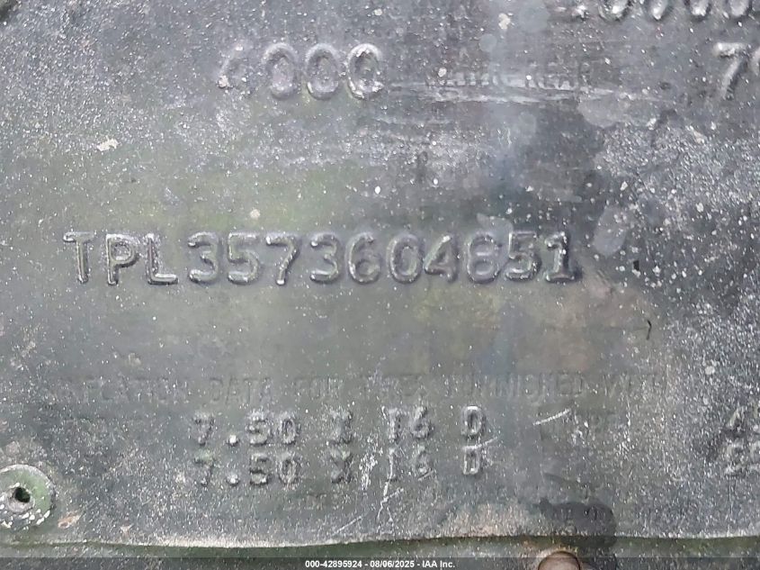 1997 GMC Step Van Concession VIN: TPL35736048510000 Lot: 42895924