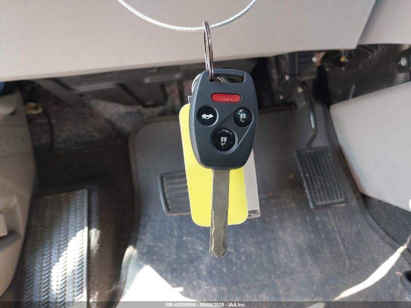 2011 Honda Accord 3.5 Ex VIN: 1HGCP3F74BA027733 Lot: 42895958