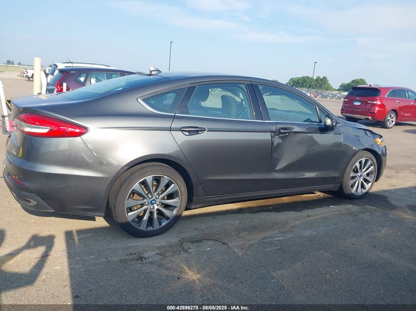 2019 Ford Fusion Se VIN: 3FA6P0T9XKR274847 Lot: 42896270