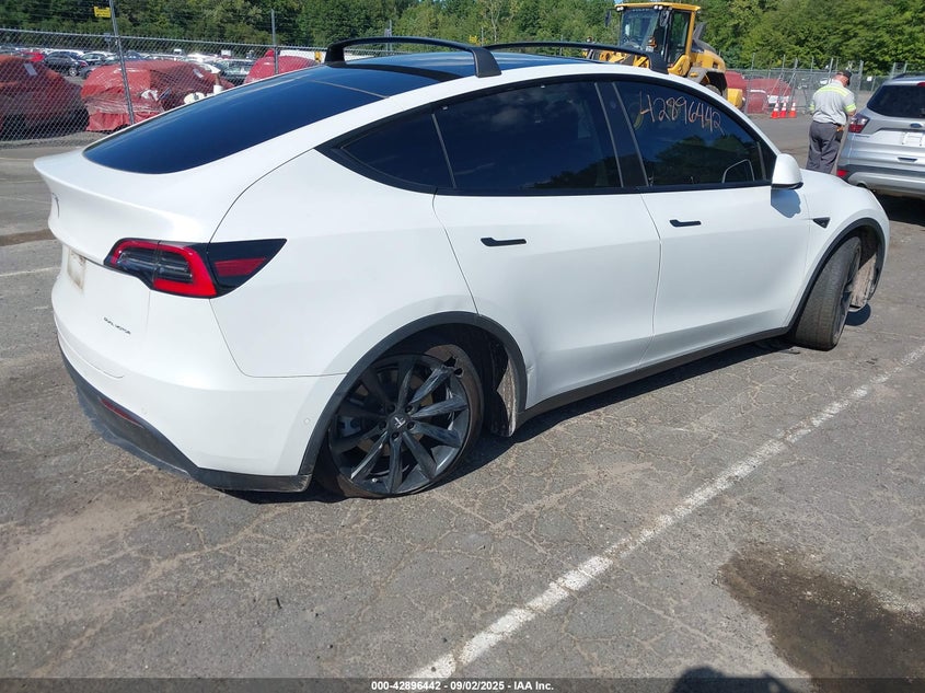 2021 Tesla Model y Long Range Dual Motor All-wheel Drive White Lot 111042896442 Vin 5YJYGAEE2MF131043