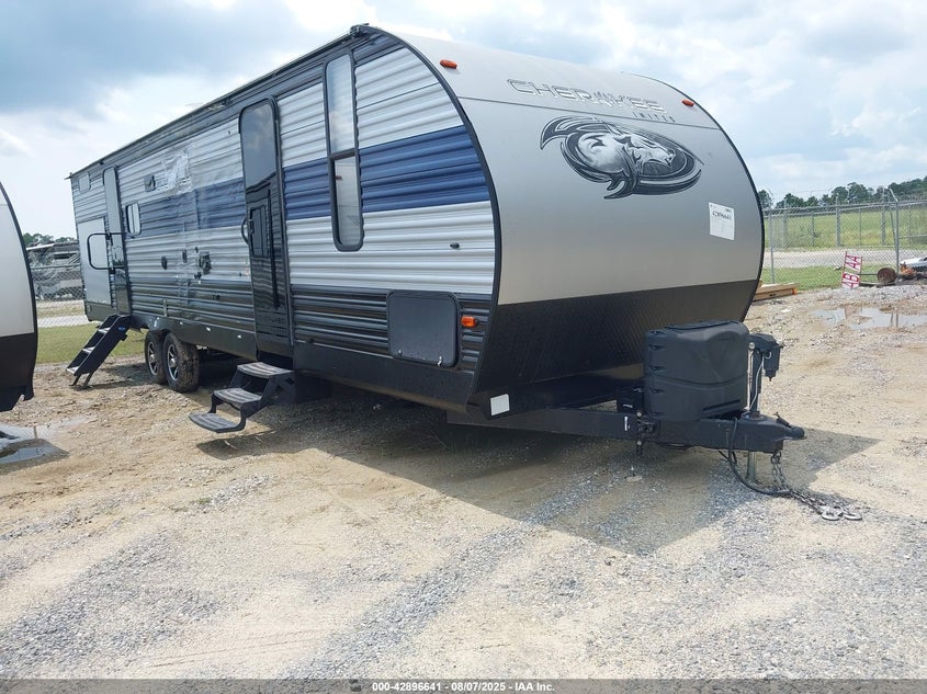 2021 FOREST RIVER CHEROKEE  (VIN: 4X4TCKE23MX149634)