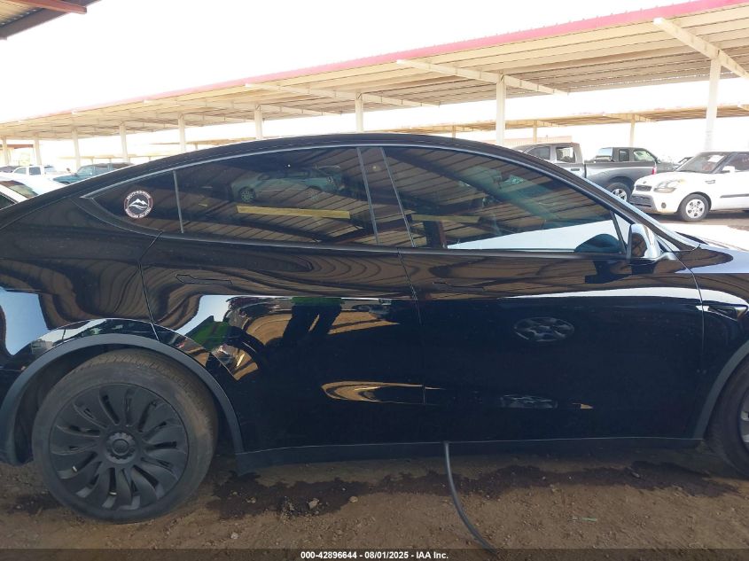 2021 Tesla Model Y Long Range Dual Motor All-Wheel Drive VIN: 5YJYGDEEXMF153633 Lot: 42896644